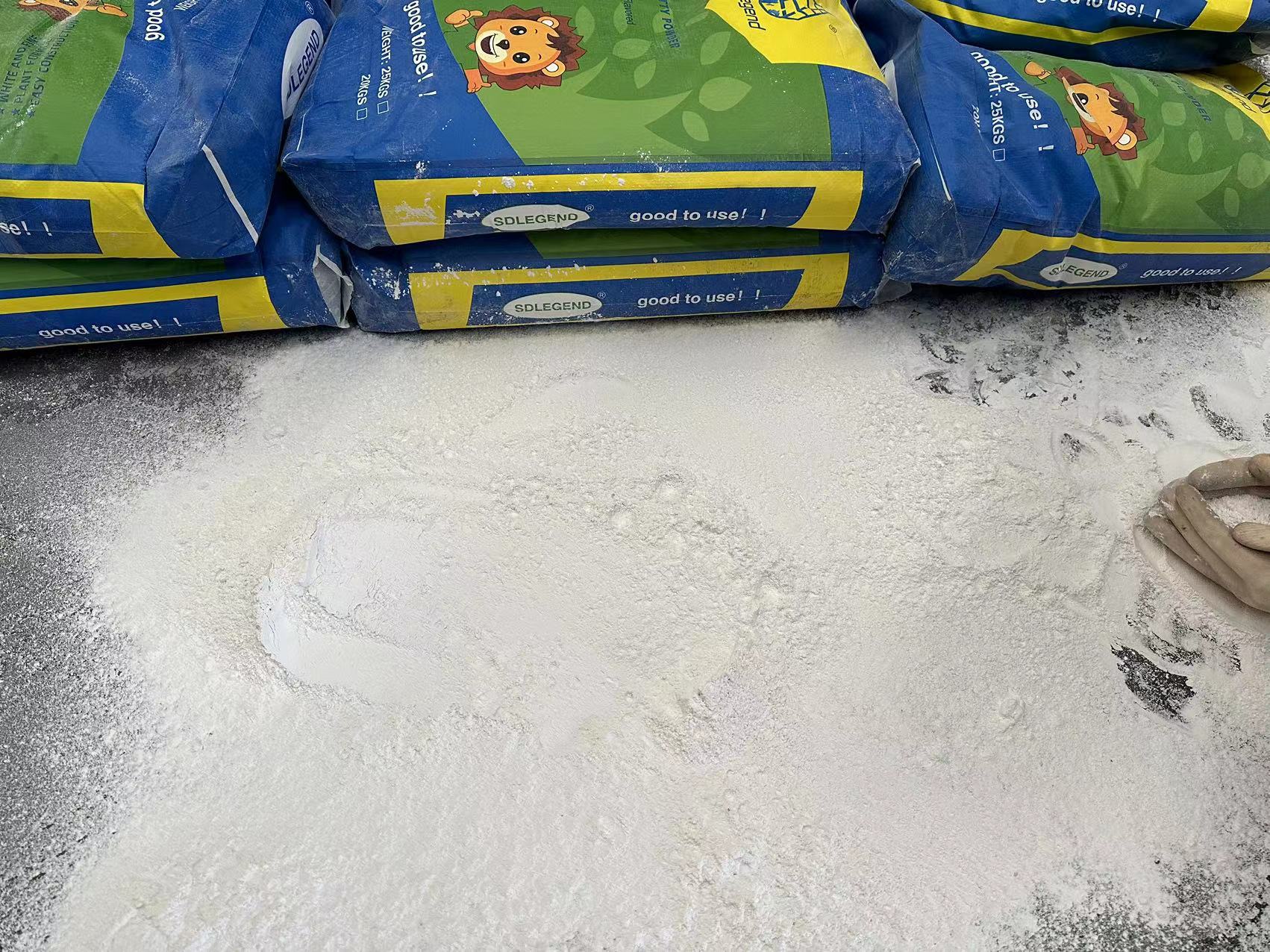 filleting compound
